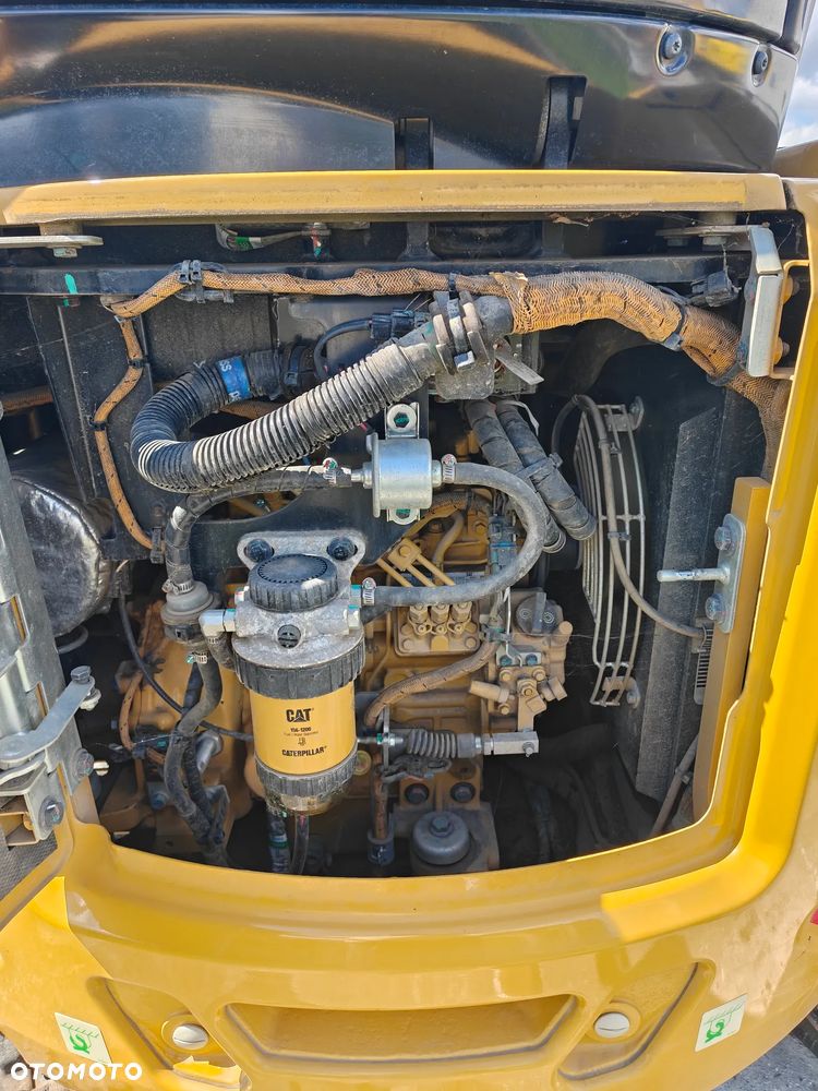 Caterpillar 302.7 - 7