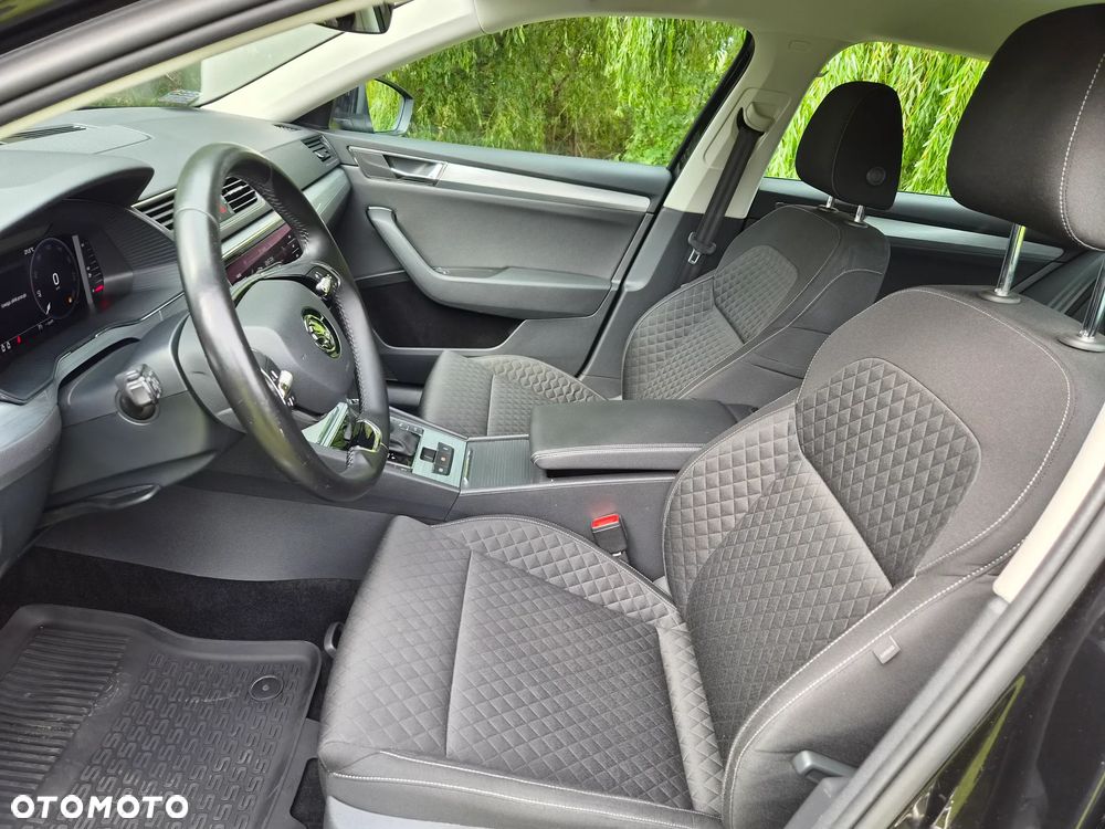Skoda Superb 2.0 TDI SCR Ambition DSG - 10