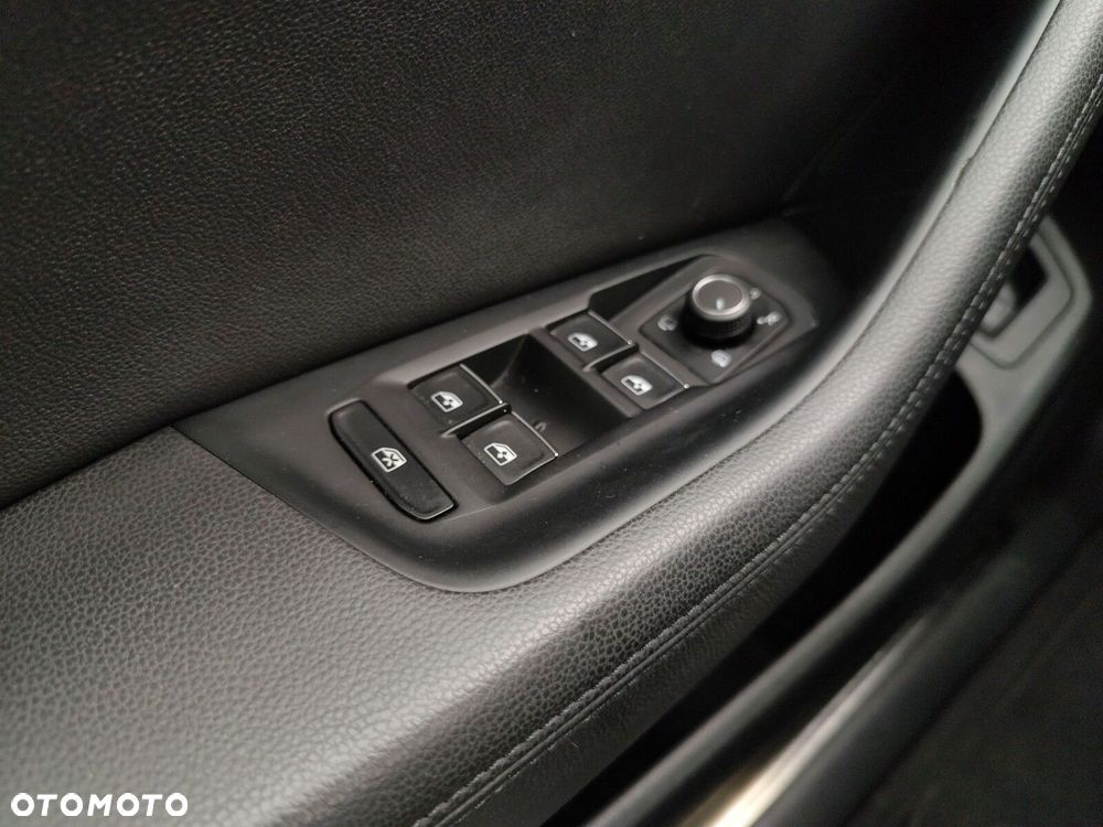 Volkswagen Passat - 18