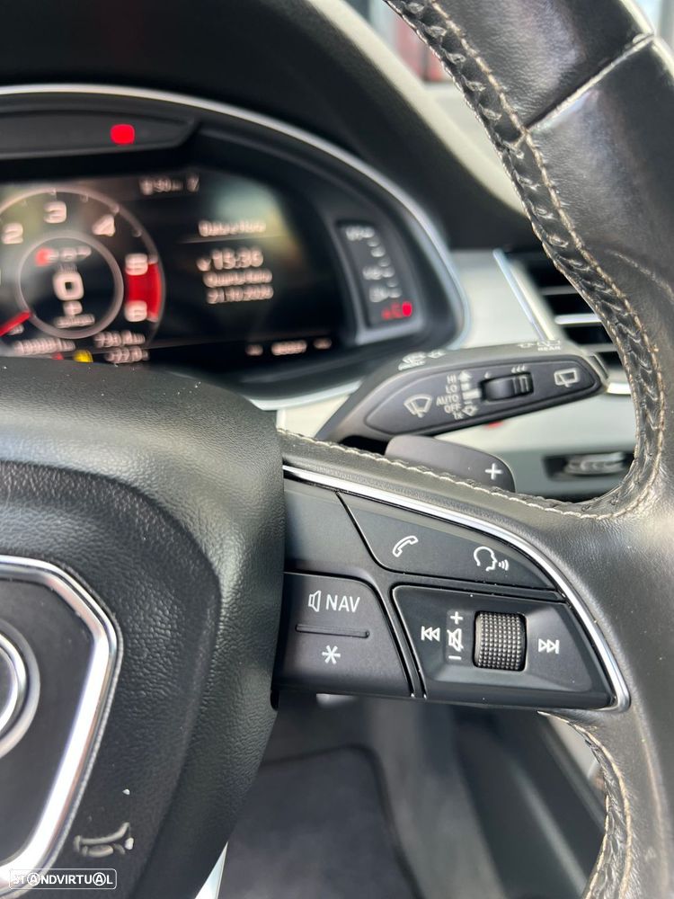 Audi SQ7 TDI quattro Tiptronic - 22