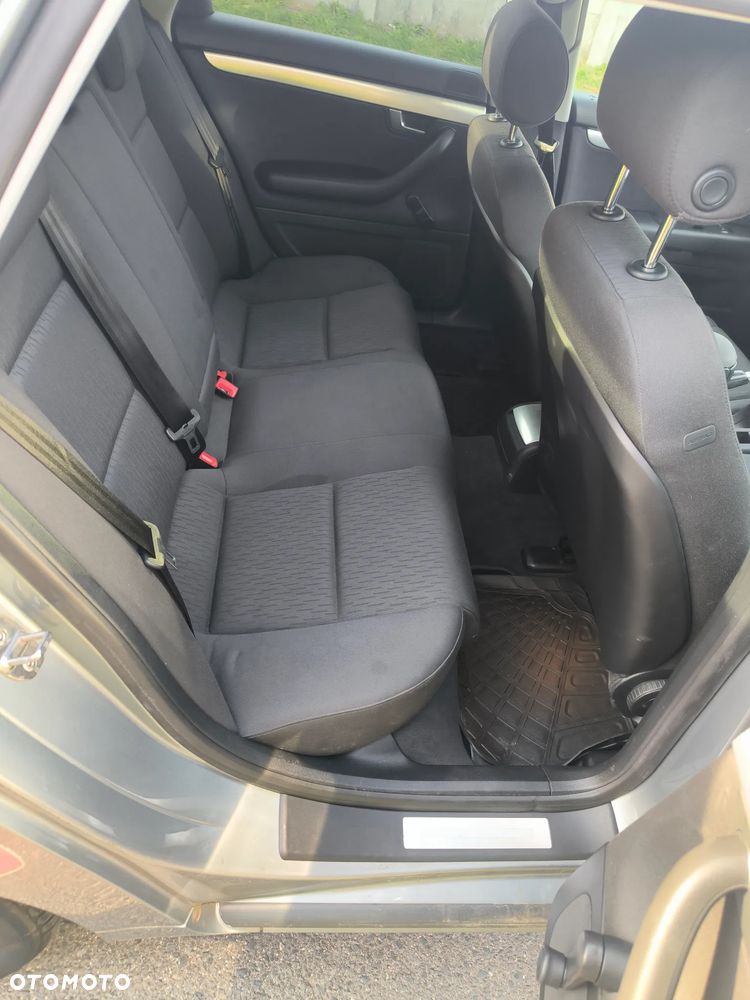 Audi A4 Avant 1.8 T - 12