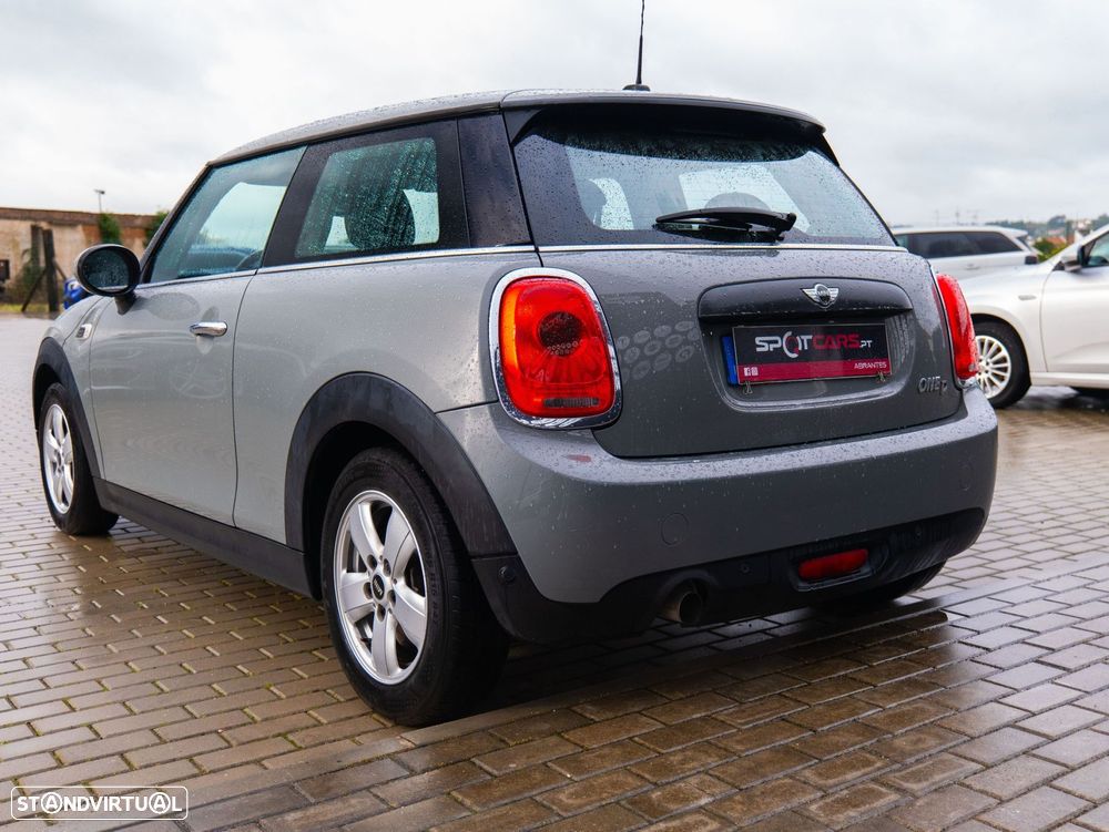 MINI 3 Portas One D - 7