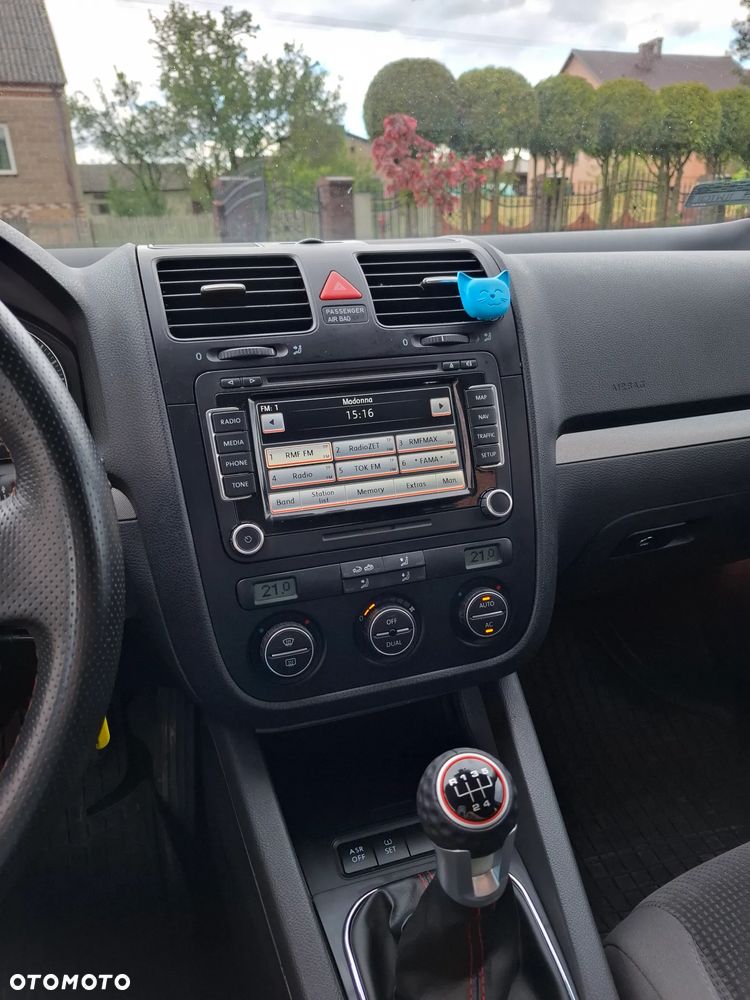 Volkswagen Jetta 1.9 TDI Comfortline - 29