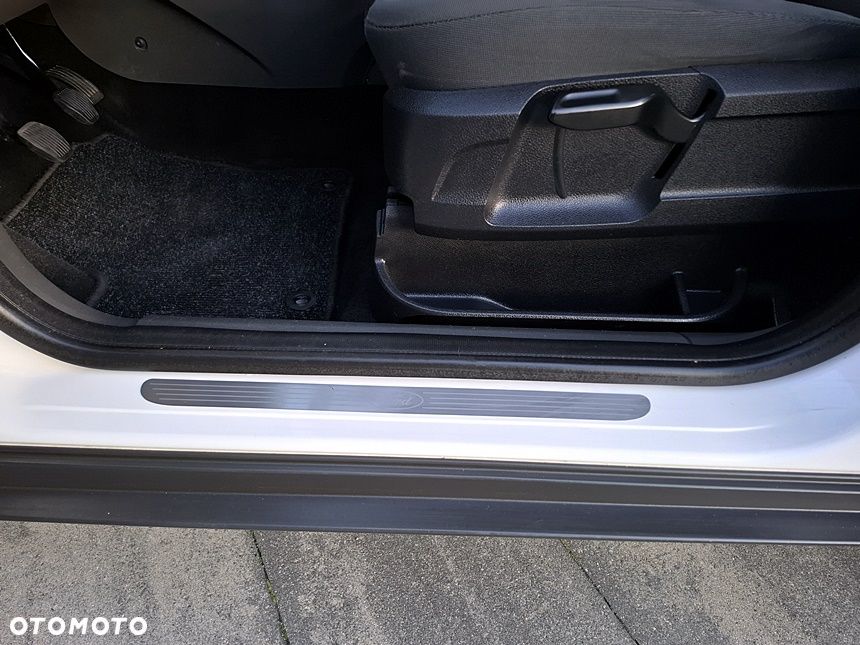 Ford Kuga - 30