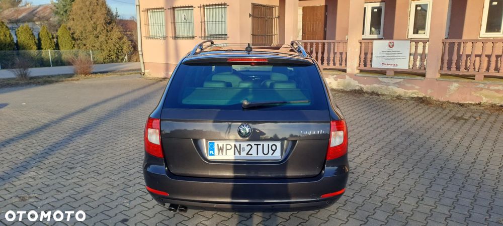 Skoda Superb 2.0 TDI Green tec Elegance - 16