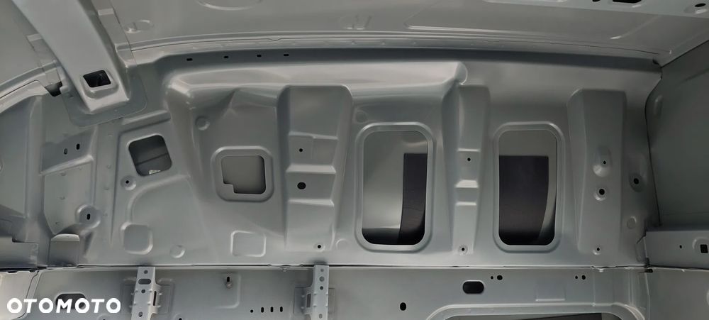 KABINA RENAULT GAMA T WYSOKA 2023R - 9