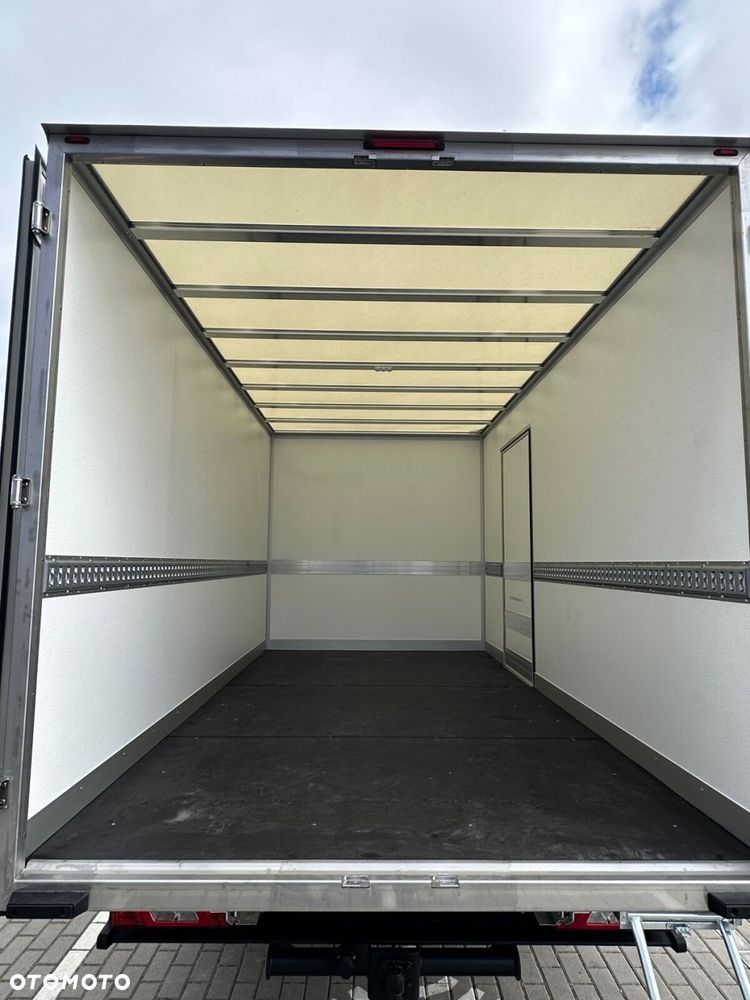 Ford transit 2.0 165KM M6 RWD Trend Podwozie L3 Kontener - 12