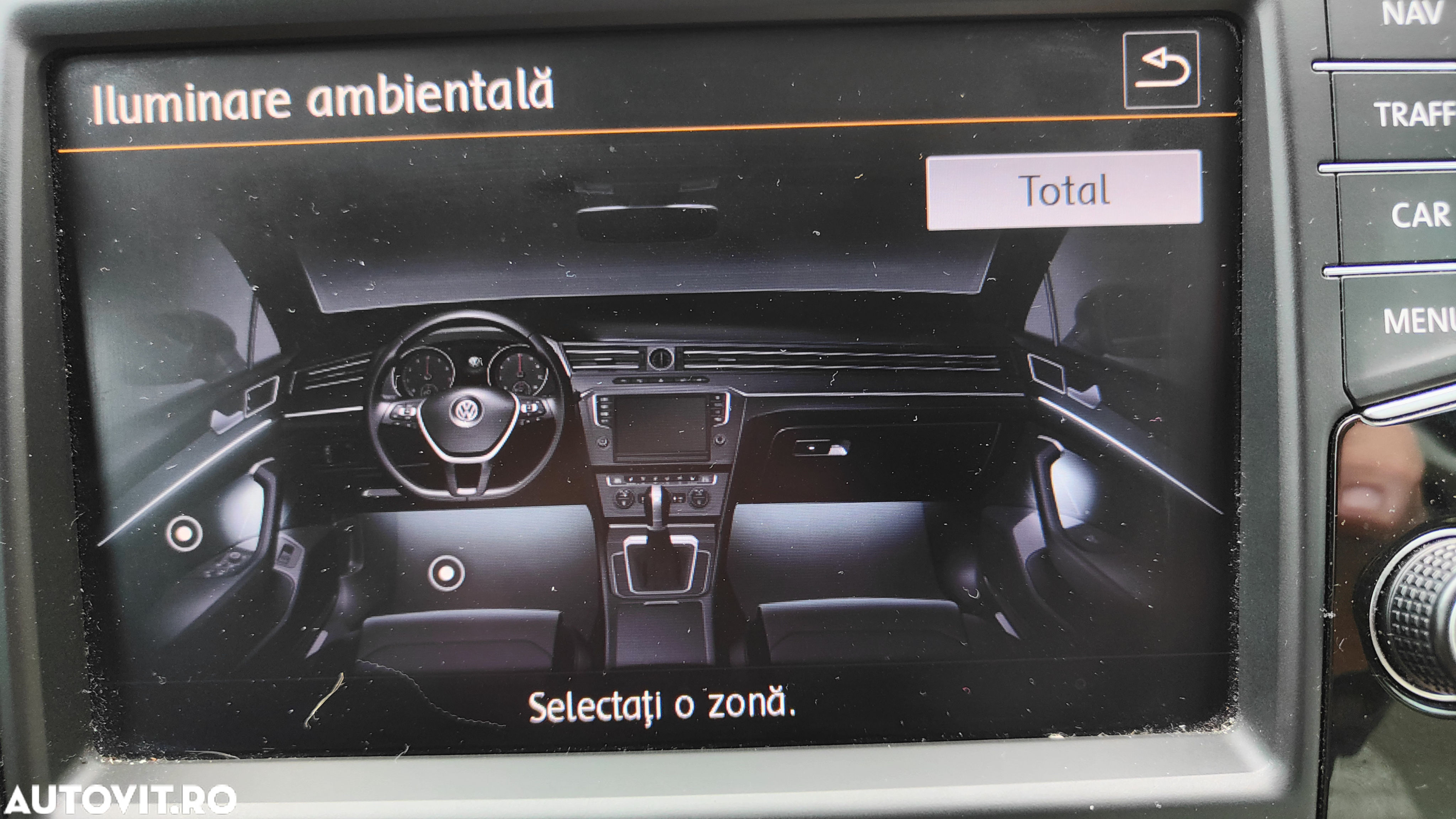 Volkswagen Passat Variant 2.0 TDI DSG Highline - 17