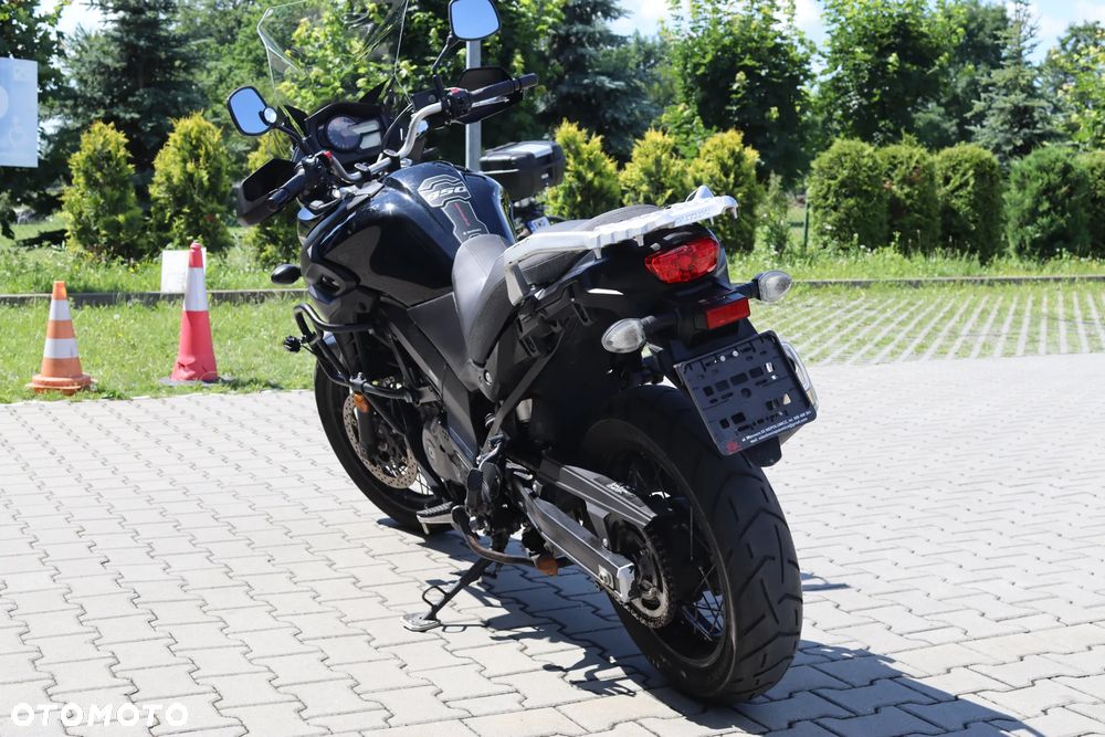 Suzuki V-STROM - 8