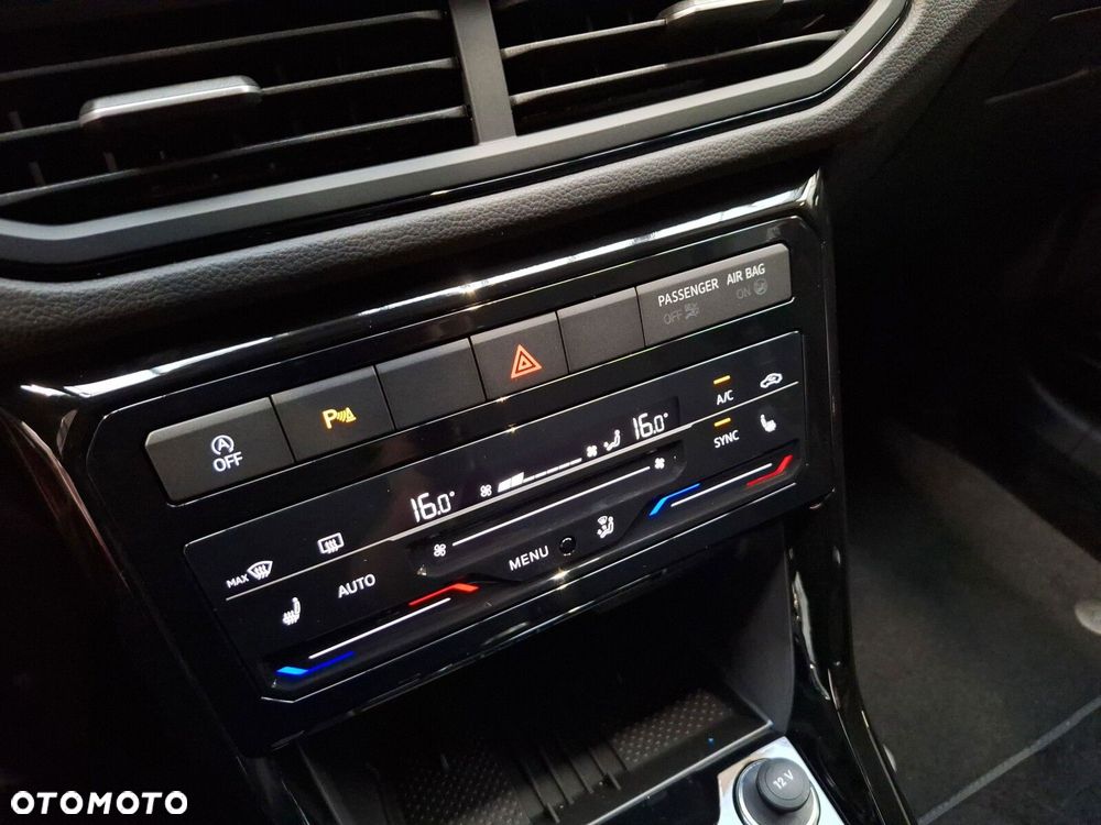 Volkswagen T-Cross - 24