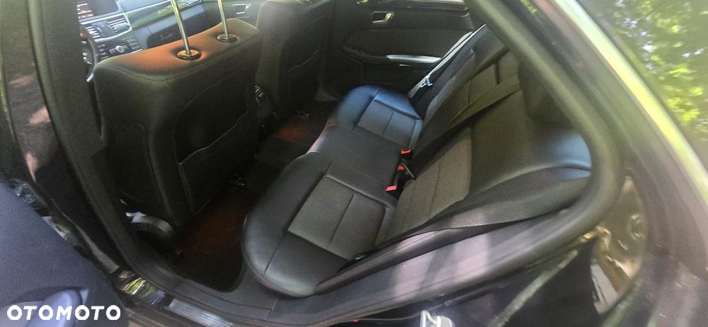 Mercedes-Benz Klasa E 200 BlueTEC 7G-TRONIC Avantgarde - 11