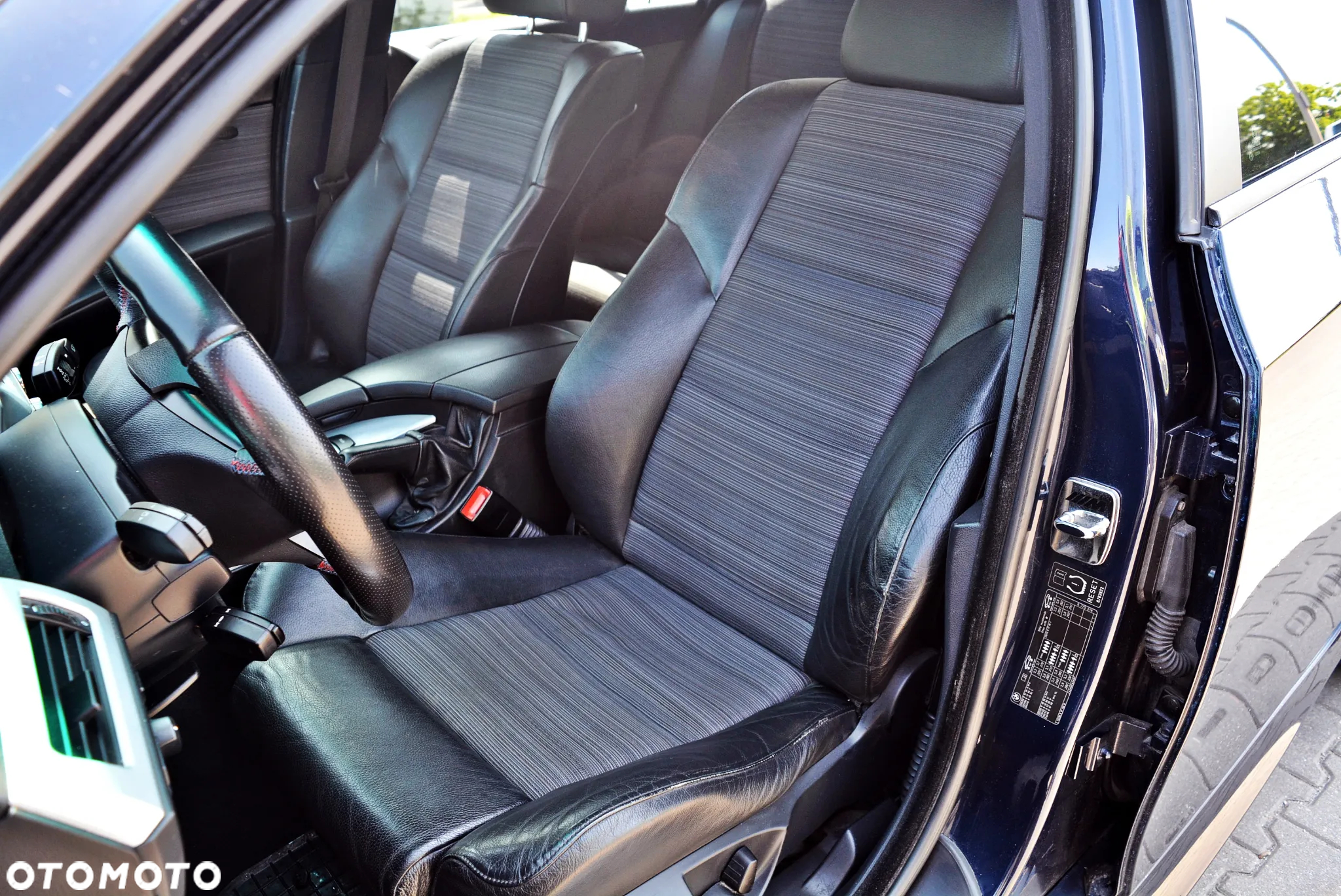 BMW Seria 5 530i Touring - 10