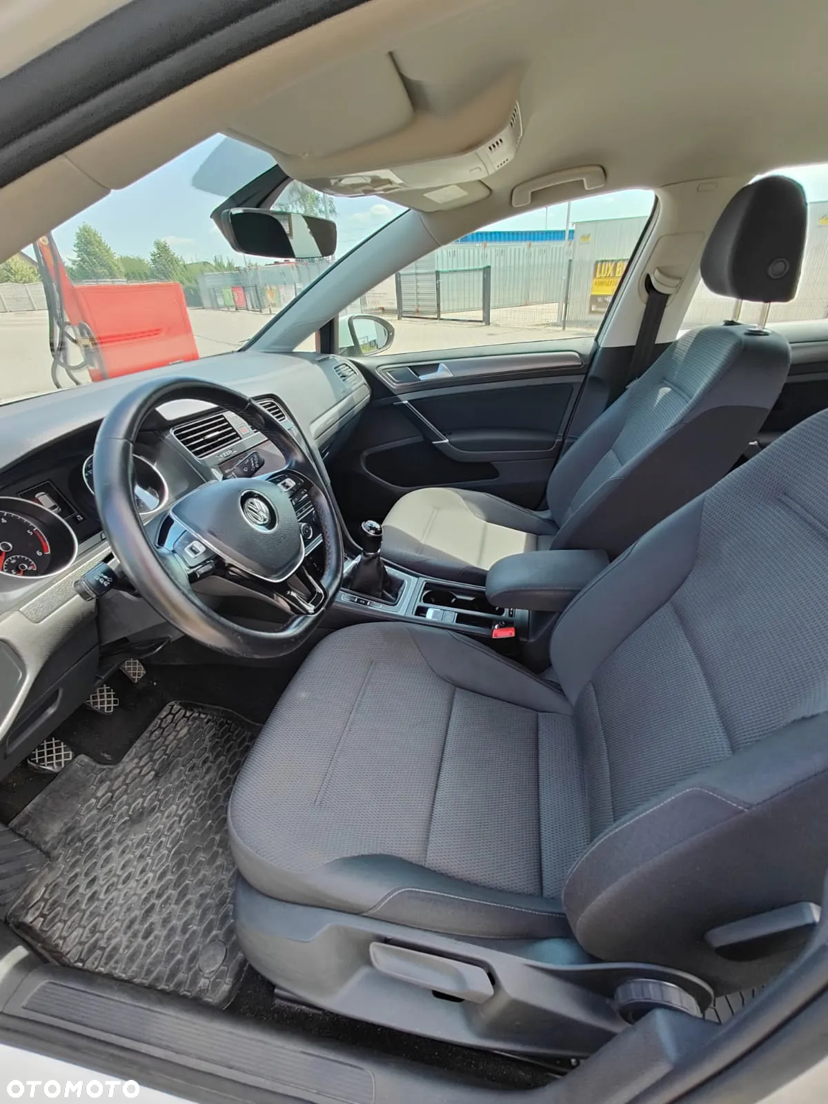 Volkswagen Golf VII 1.6 TDI BMT Comfortline - 14