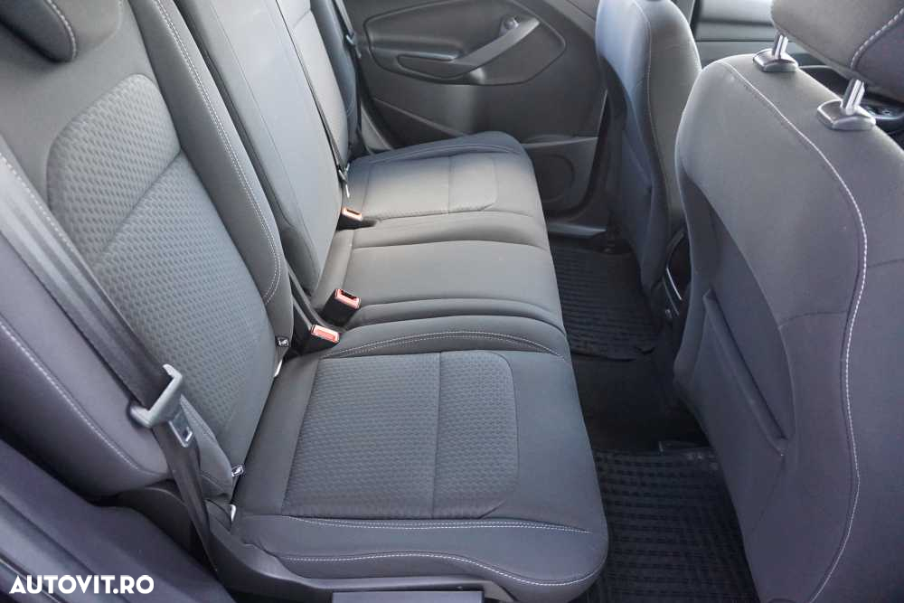 Ford Kuga - 19