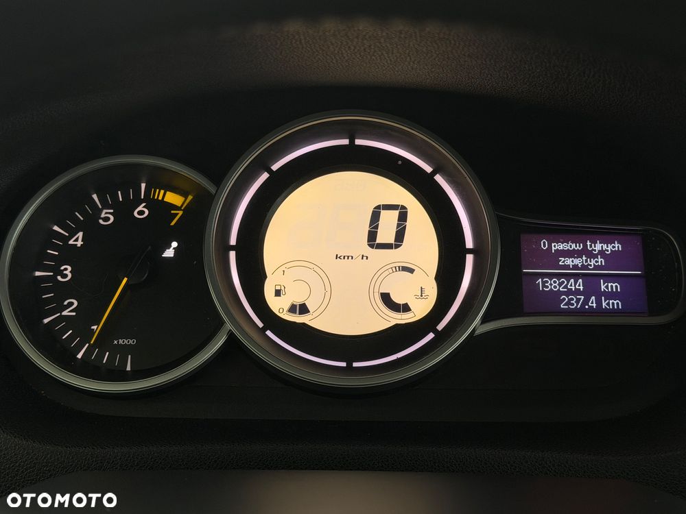 Renault Megane 1.6 16V Color Edition - 6