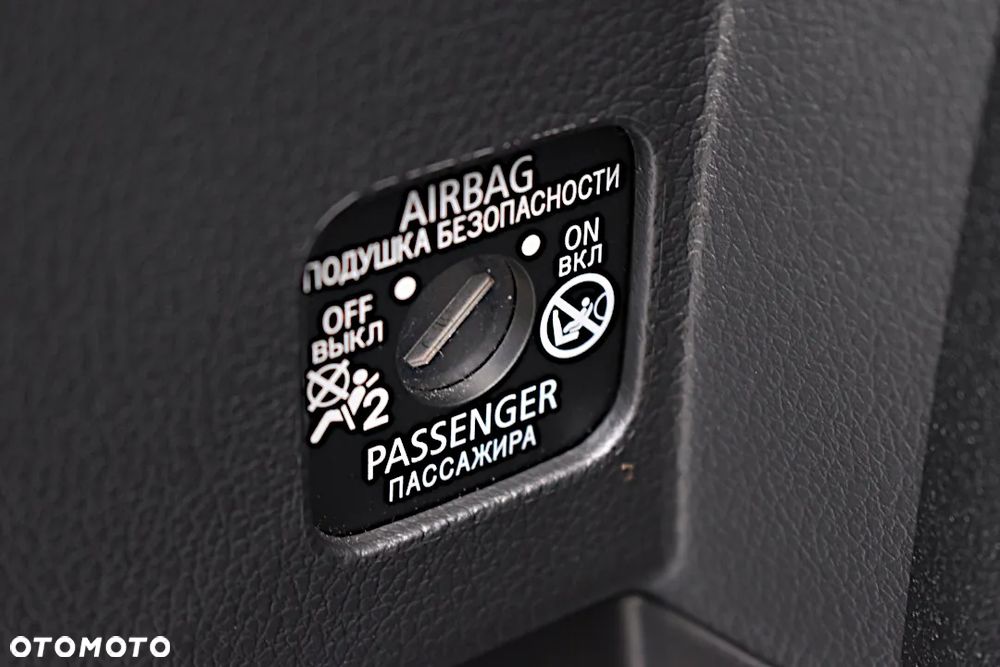 Mitsubishi Outlander 2.0 4WD Plug-In Hybrid Top - 29