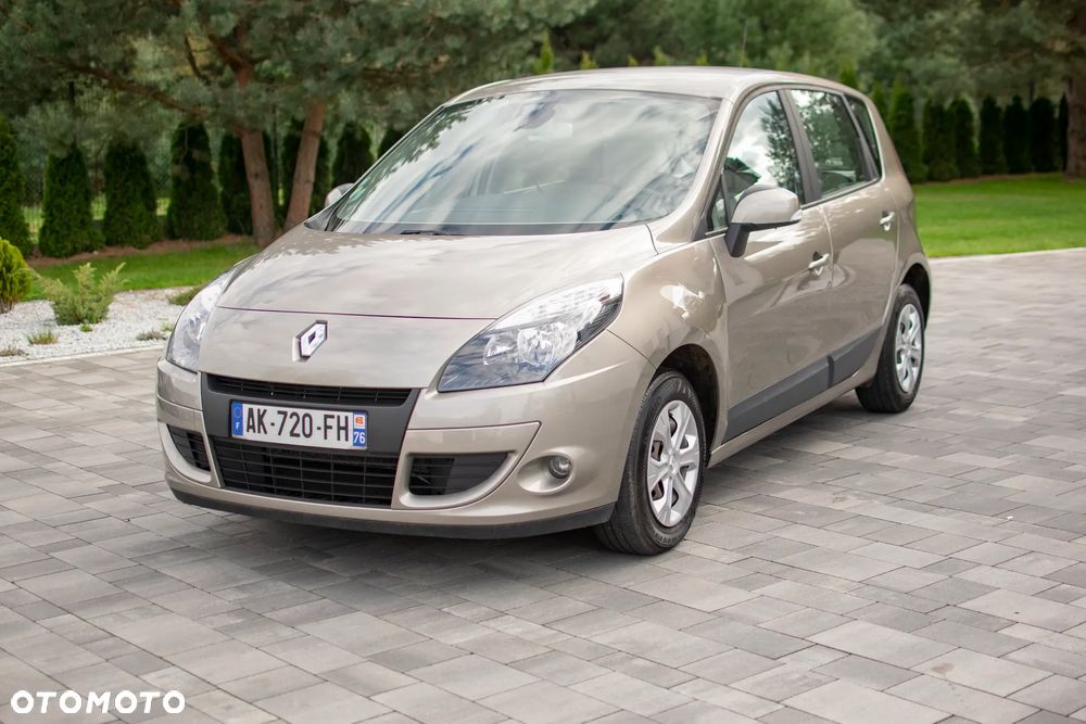Renault Scenic - 23