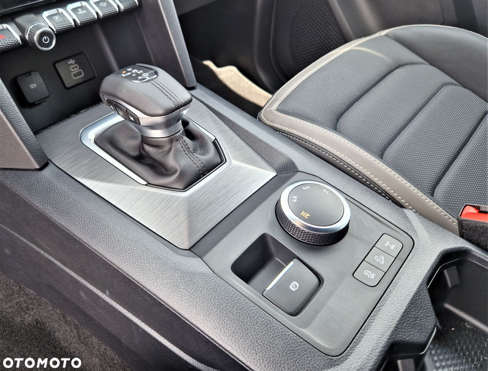 Volkswagen Amarok - 20