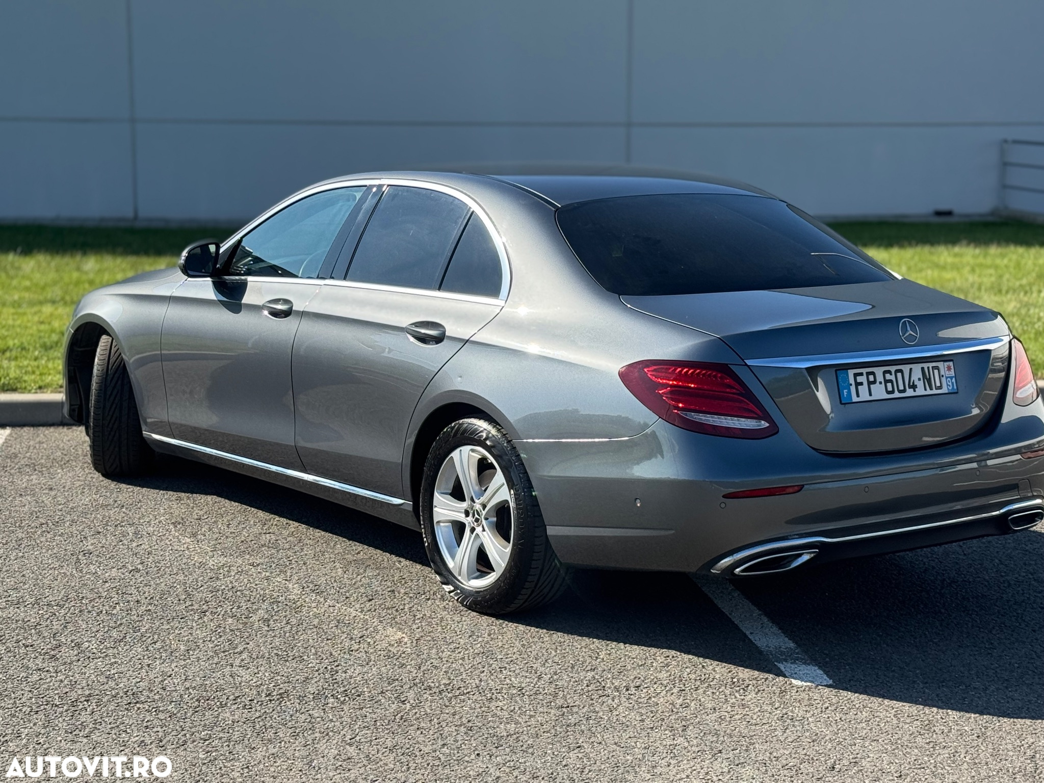 Mercedes-Benz E - 4