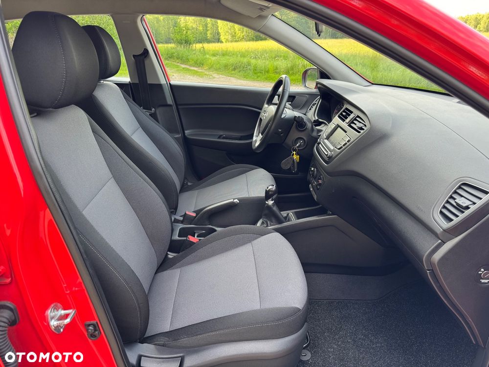 Hyundai i20 1.2 Trend - 25