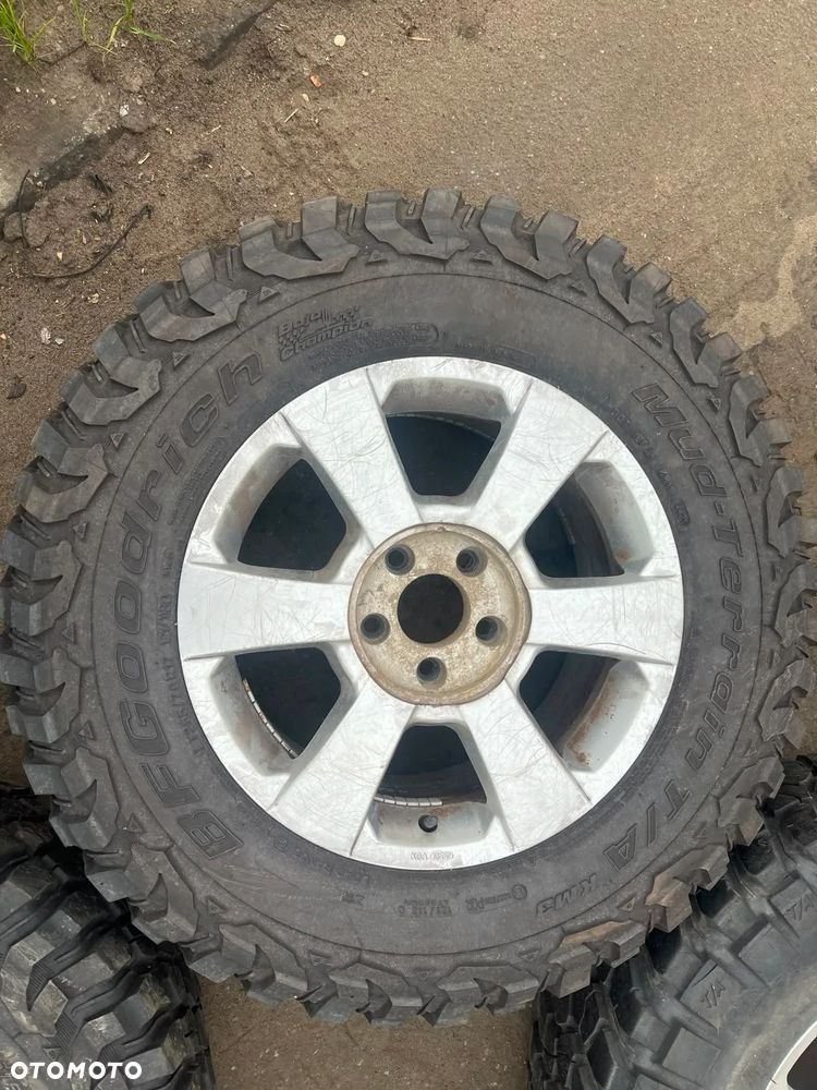 Alufelgi 17 cali z oponami BF Goodrich Mud-Terrain T/A 265/70 R17 - 2