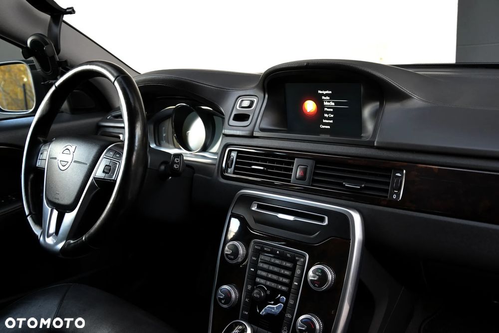 Volvo XC 70 T5 AWD Summum - 6
