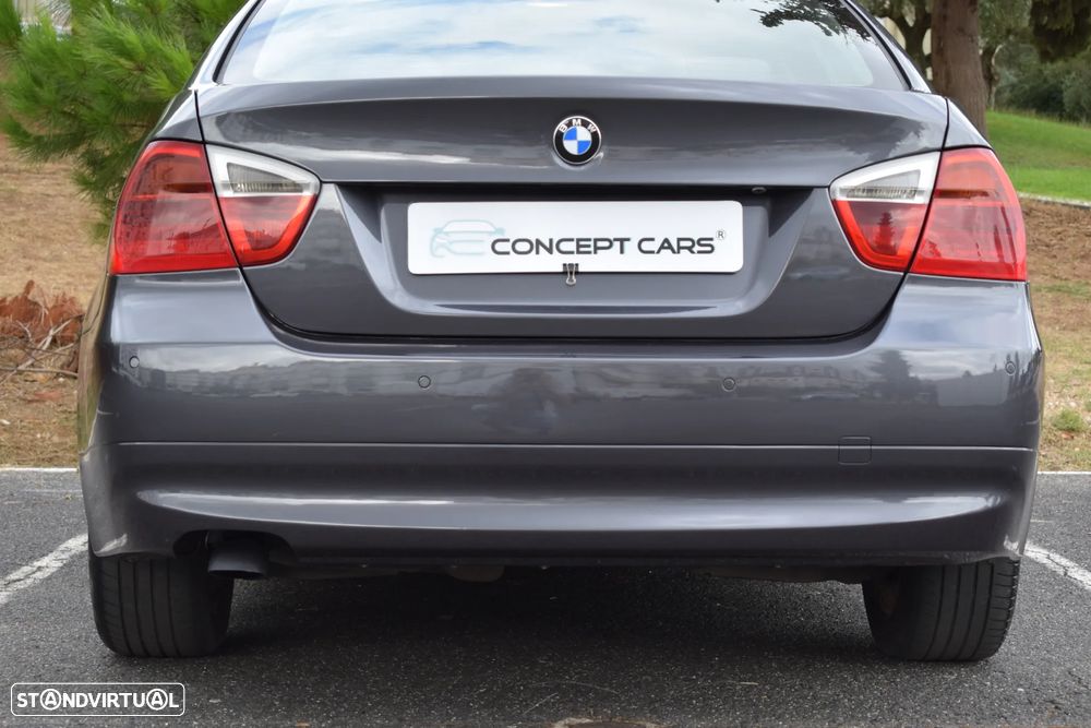 BMW 318 d Exclusive - 17