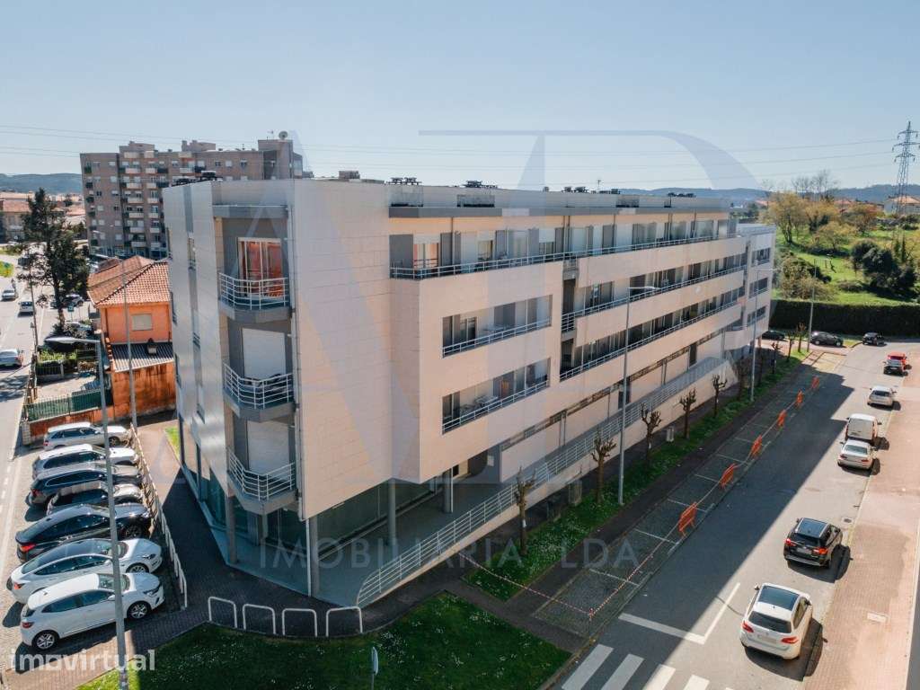 Apartamento T2 na Rua do Passal, Ribeirão - Grande imagem: 2/26