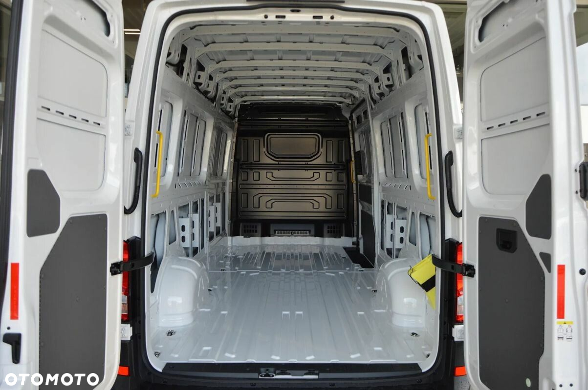 Volkswagen Crafter - 10