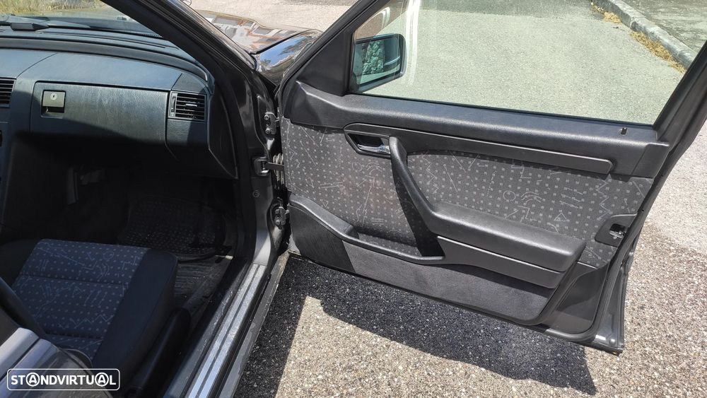 Mercedes-Benz C 220 D Esprit - 20