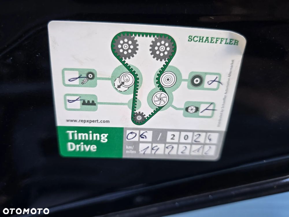 Ford Galaxy 2.0 TDCi Ghia - 37