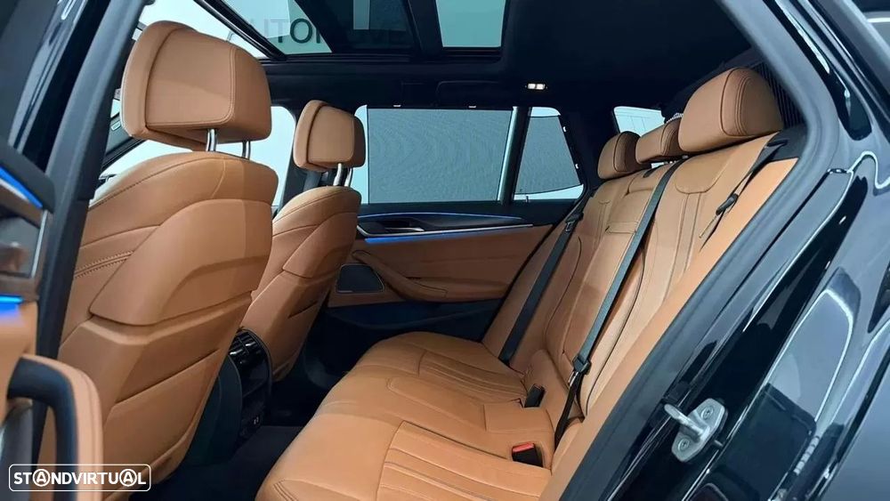 BMW 530 e Pack Desportivo M - 34