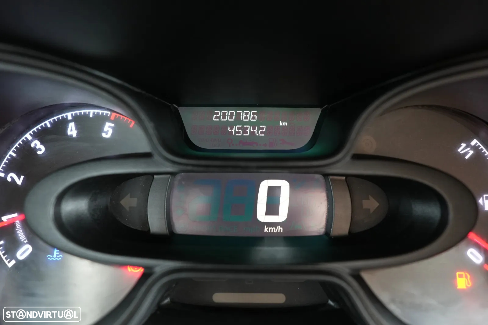 Opel Vivaro - 10