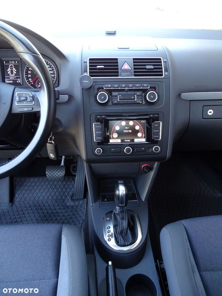 Volkswagen Touran 1.6 TDI DPF BlueMotion Technology DSG STYLE - 31