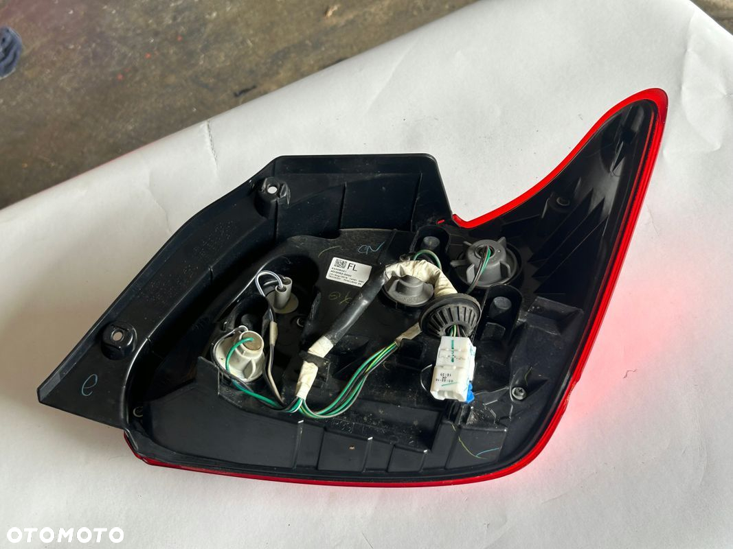 MITSUBISHI SPACE STAR LIFT 16- LAMPA TYLNA LEWA - 4