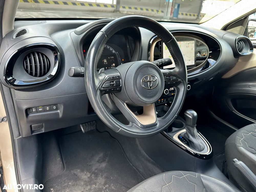 Toyota Aygo X 1.0l CVT Exclusive - 13