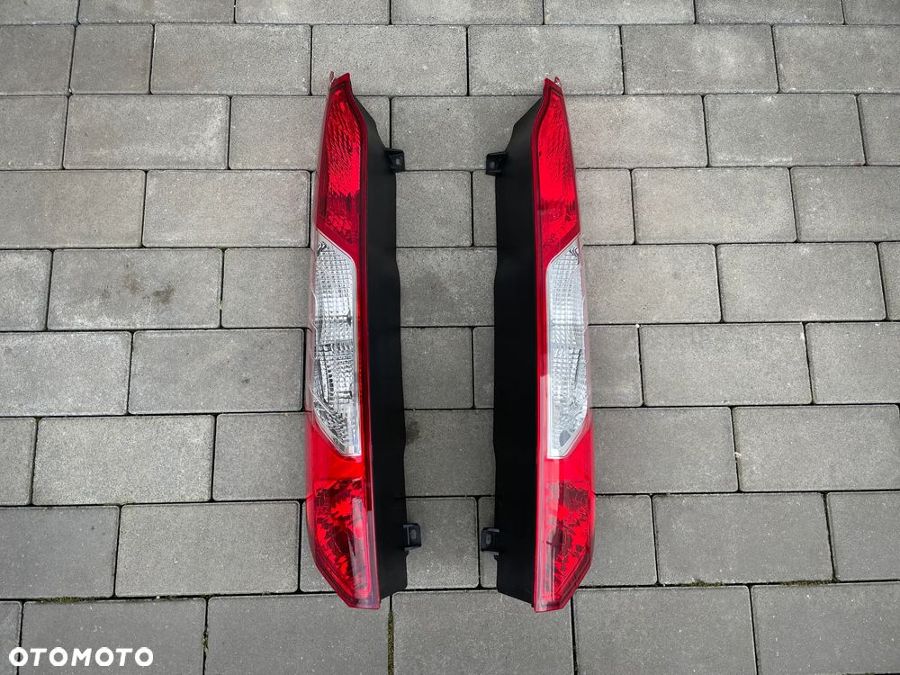 LAMPY TYLNE FORD TRANSIT CONNECT  2013-2022 - 1