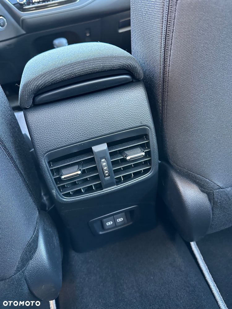 Toyota Corolla 1.8 Hybrid Comfort - 11