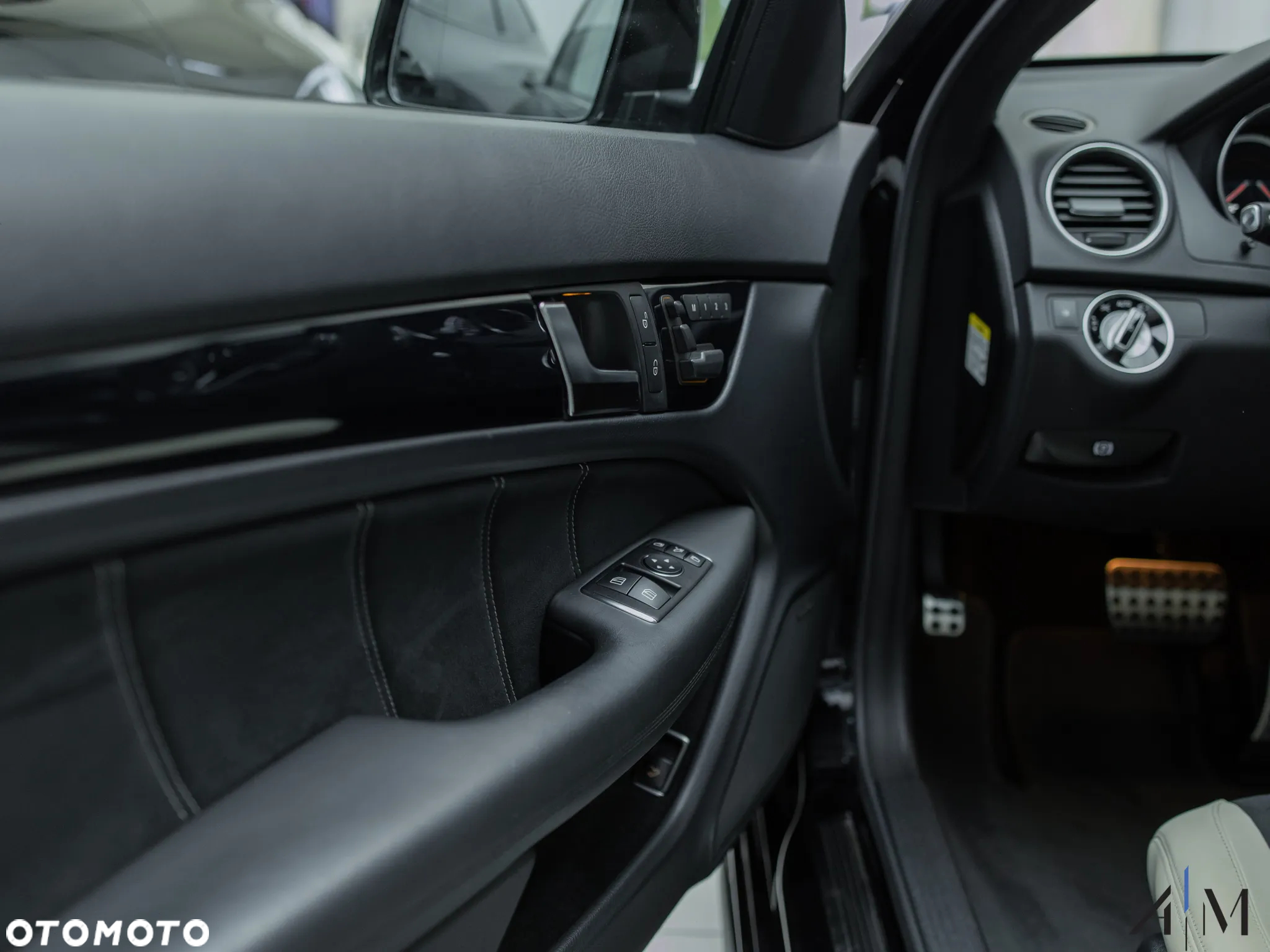 Mercedes-Benz Klasa C 63 AMG Coupe AMG SPEEDSHIFT MCT Edition 507 - 20