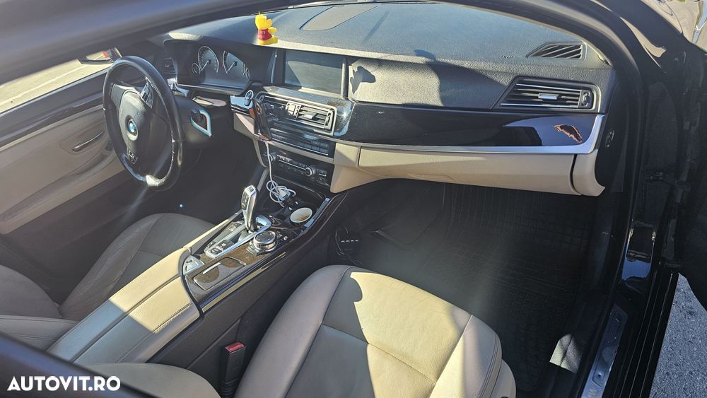 BMW Seria 5 520d Aut. Luxury Line - 14