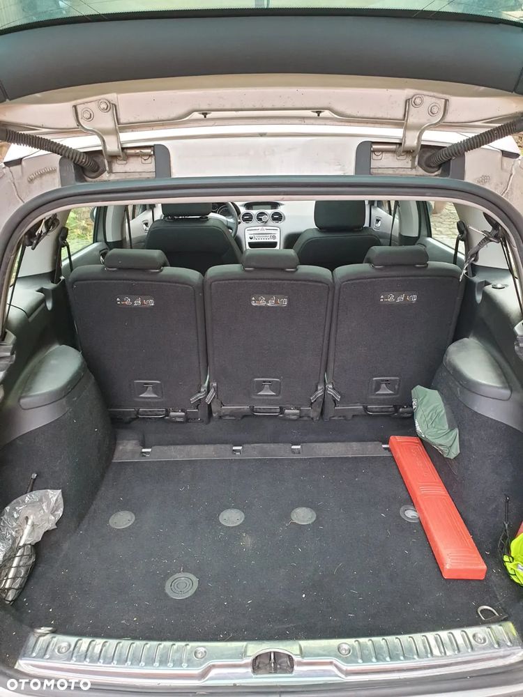 Peugeot 308 HDi FAP 110 (Blue Lion) Tendance - 8