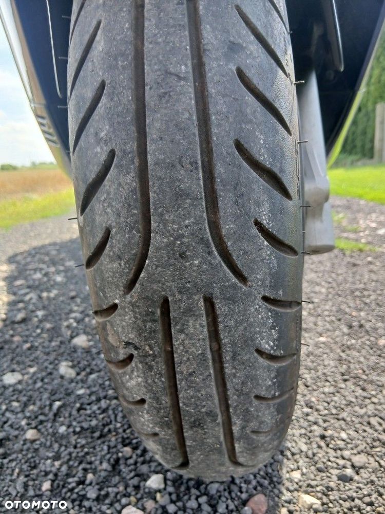 Suzuki Burgman - 10