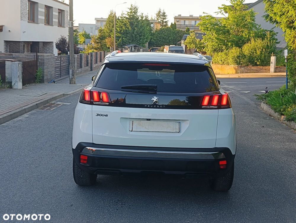 Peugeot 3008 THP 165 EAT6 Stop & Start Allure - 28