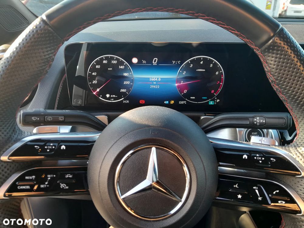 Mercedes-Benz GLB 200 AMG Line 7G-DCT - 14