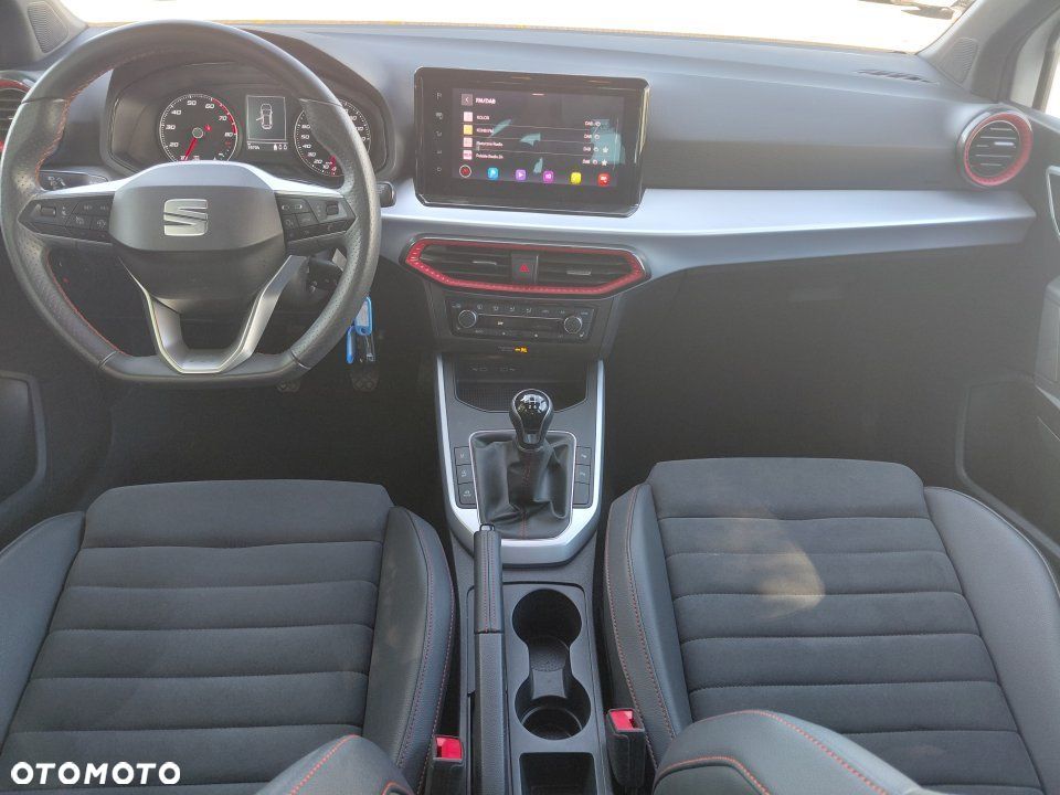 Seat Arona - 13