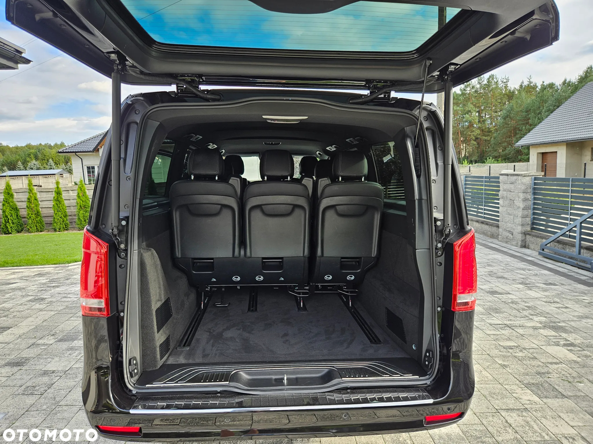 Mercedes-Benz Klasa V 300 d 4-Matic 9G-Tronic (ekstra d³) - 26