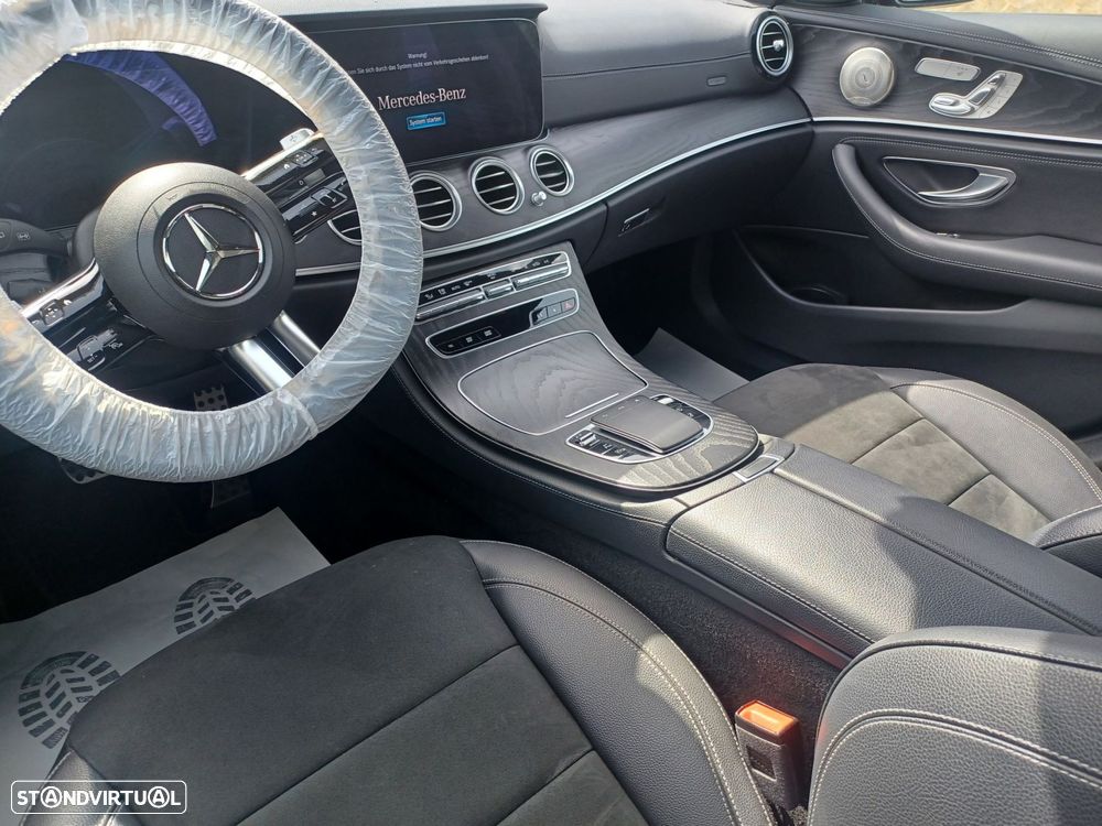 Mercedes-Benz E 300 - 22