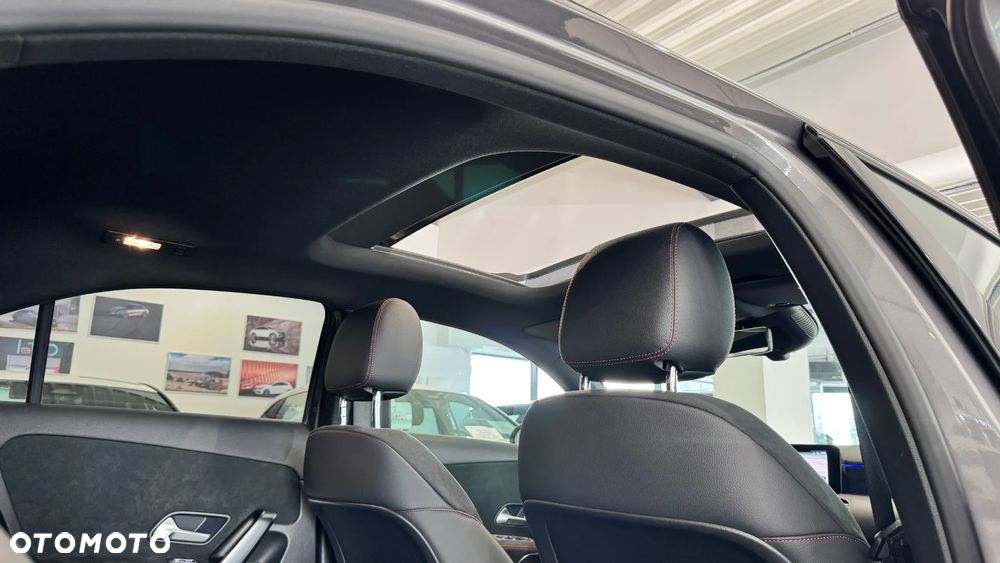 Mercedes-Benz Klasa A 250 e PHEV AMG Line 8G-DCT - 31