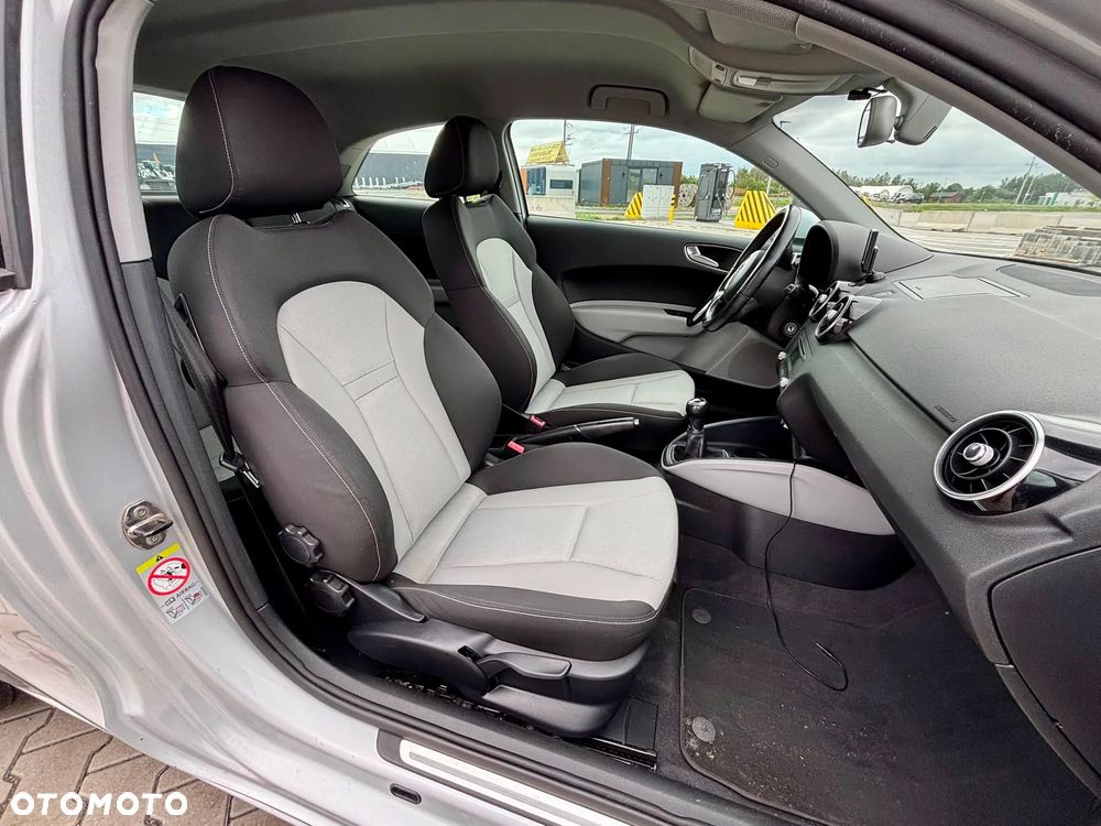 Audi A1 3-drzwiowe 1.4 TFSI admired - 5