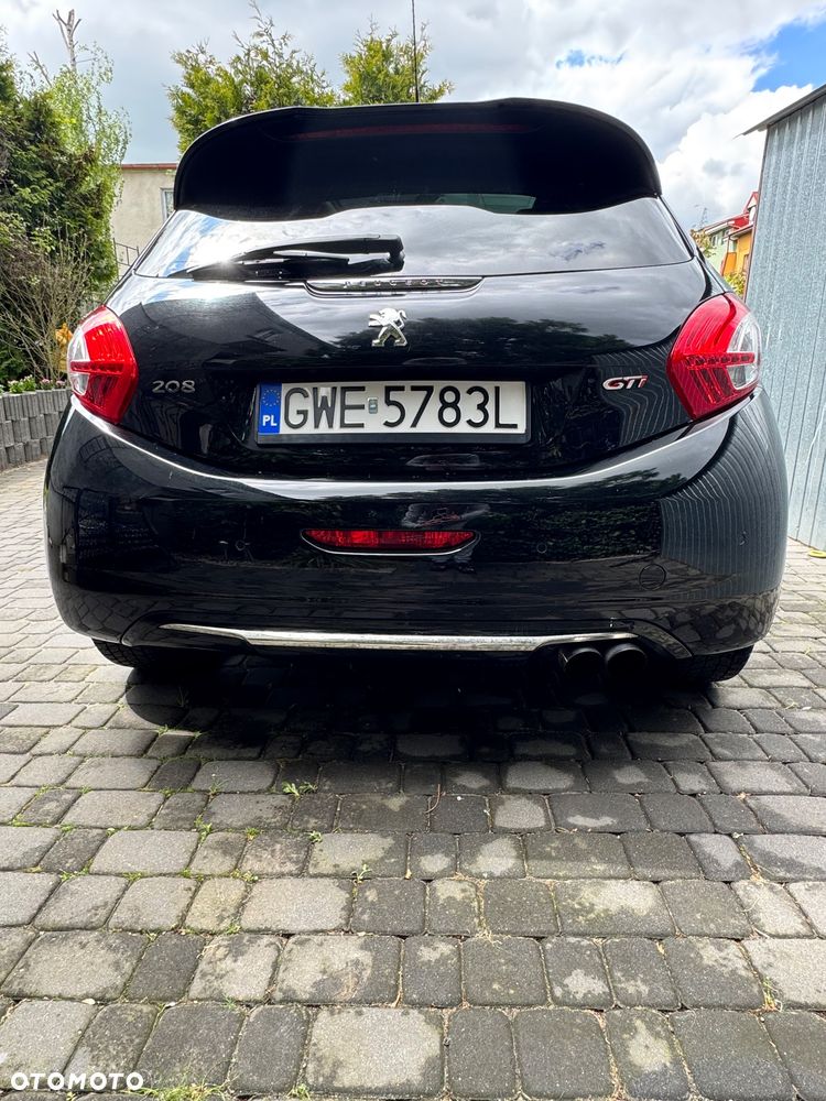 Peugeot 208 2013 photo 5